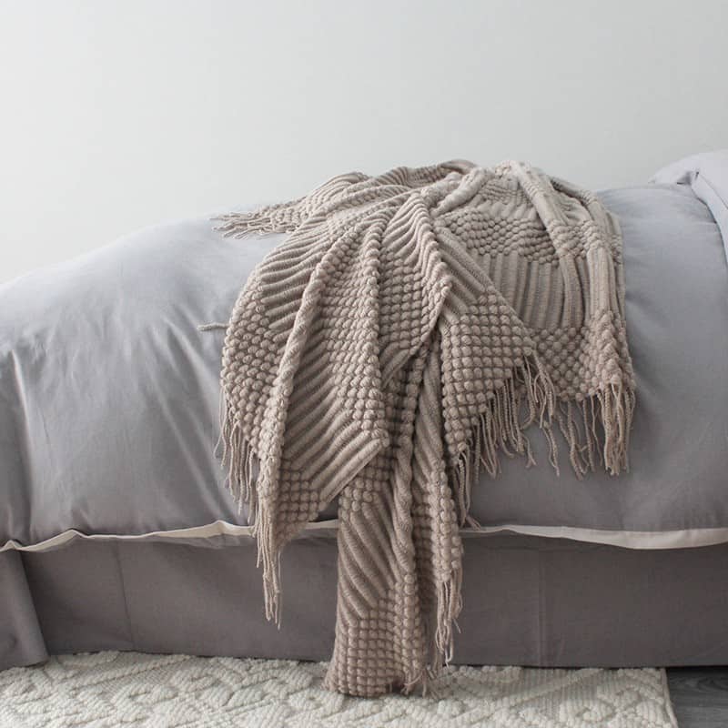 Throw blanket