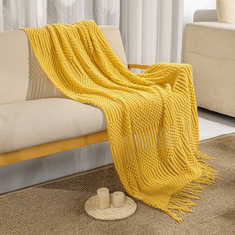 Throw blanket